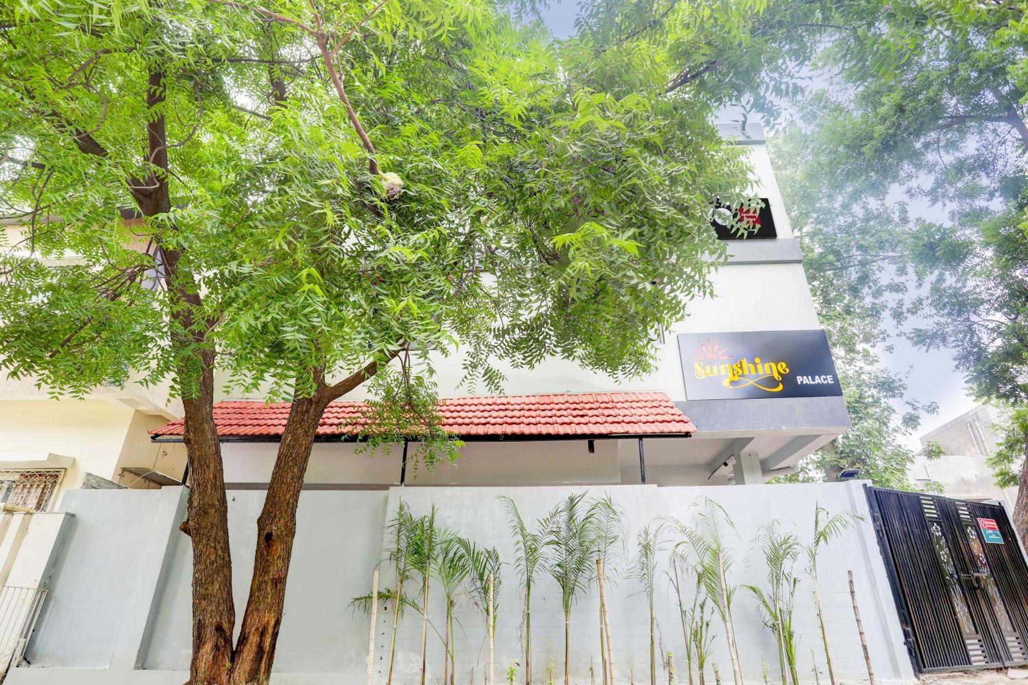 Hotel O Sunshine Palace Nagpur Exterior photo